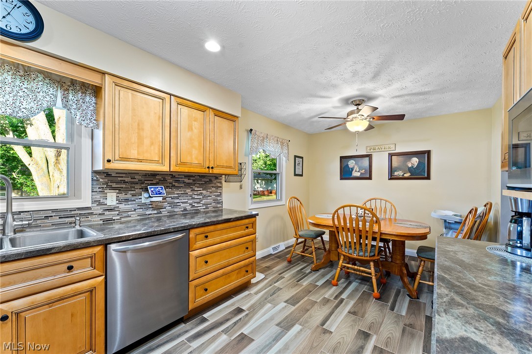 2371 Penny Lane Austintown OH 44515