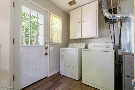 2256 Bailey Road Cuyahoga Falls OH 44221