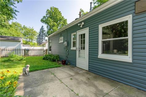 2256 Bailey Road Cuyahoga Falls OH 44221