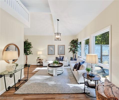 4586 E Berwald Road South Euclid OH 44121