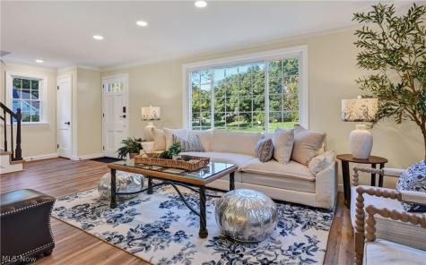 4586 E Berwald Road South Euclid OH 44121