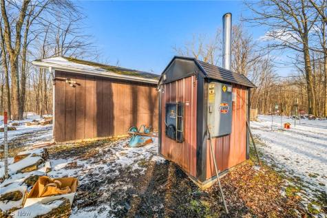 1990 Short Road Thompson OH 44086