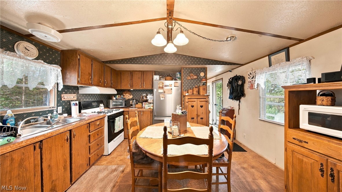 1249 Twin Bridge Road Little Hocking OH 45742
