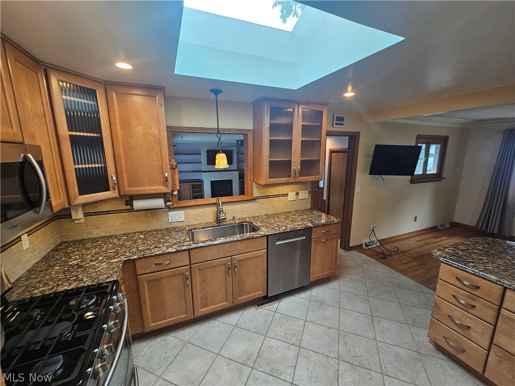 242 Sunset Road Avon Lake OH 44012