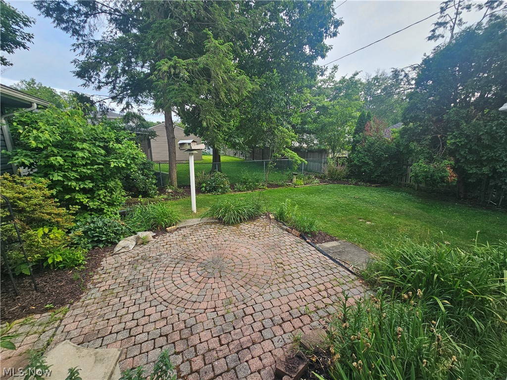 242 Sunset Road Avon Lake OH 44012