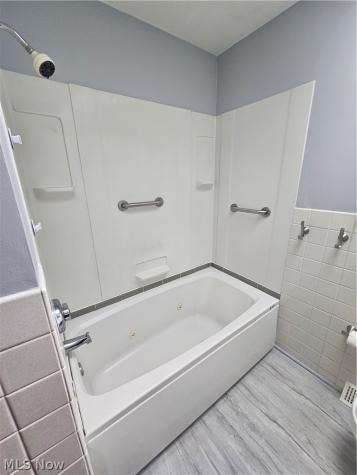 242 Sunset Road Avon Lake OH 44012