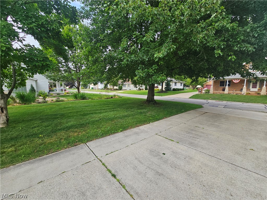 242 Sunset Road Avon Lake OH 44012