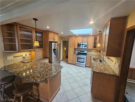242 Sunset Road Avon Lake OH 44012