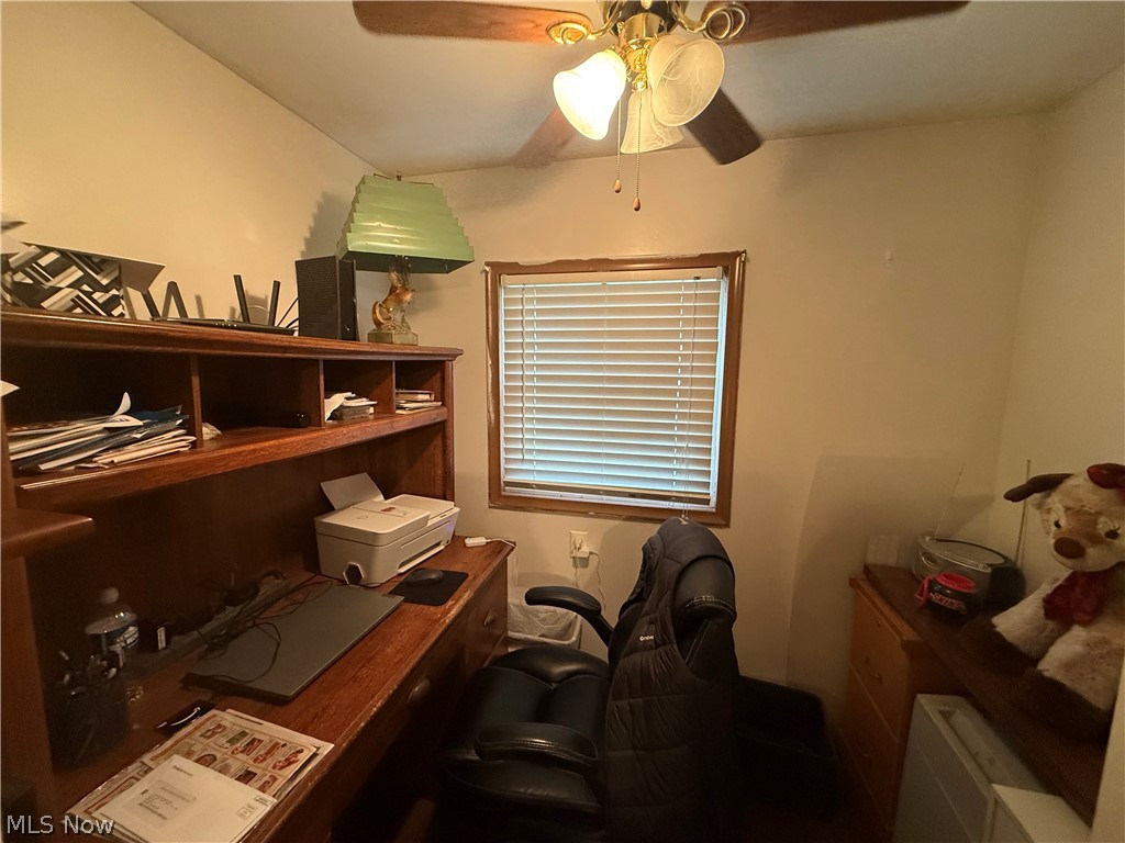 839 Locust Street Coshocton OH 43812