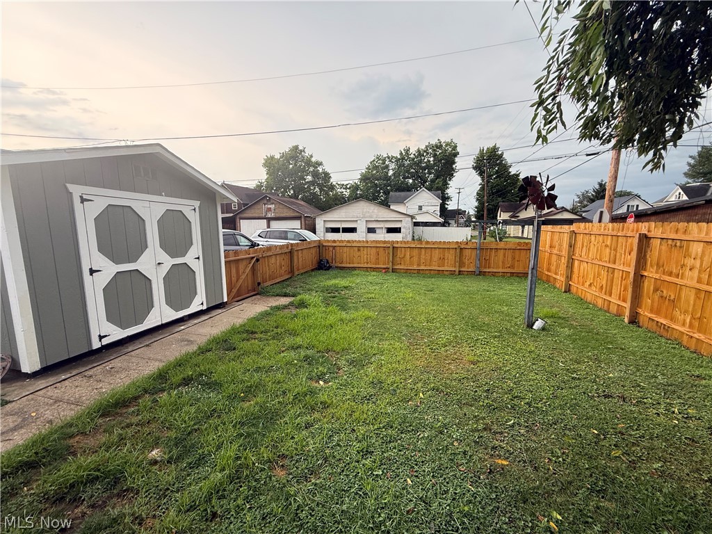 839 Locust Street Coshocton OH 43812
