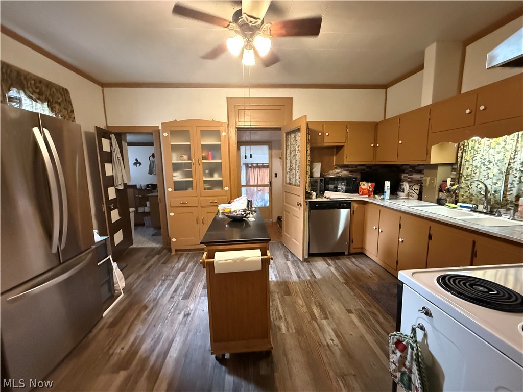 839 Locust Street Coshocton OH 43812