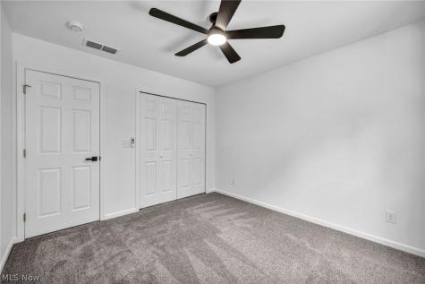 16801 Raymond Street Maple Heights OH 44137