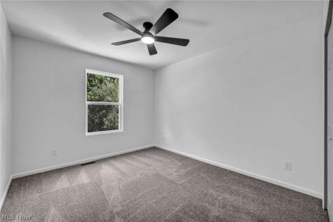16801 Raymond Street Maple Heights OH 44137
