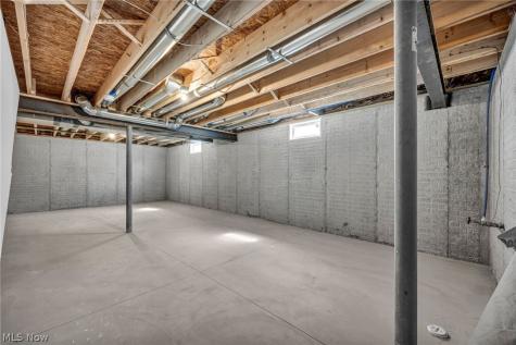 16801 Raymond Street Maple Heights OH 44137