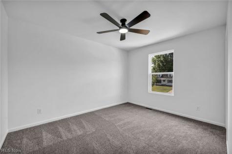 16801 Raymond Street Maple Heights OH 44137