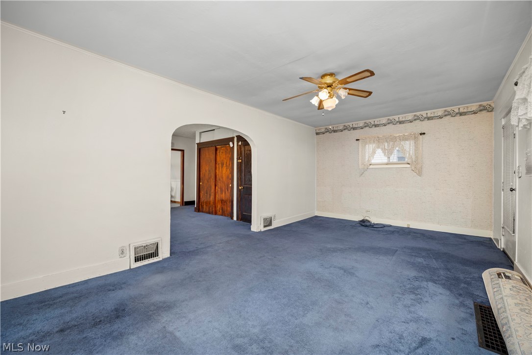 255 E 42nd Street Lorain OH 44052