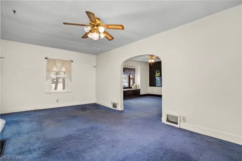 255 E 42nd Street Lorain OH 44052