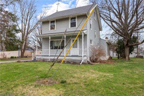 255 E 42nd Street Lorain OH 44052