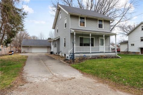 255 E 42nd Street Lorain OH 44052