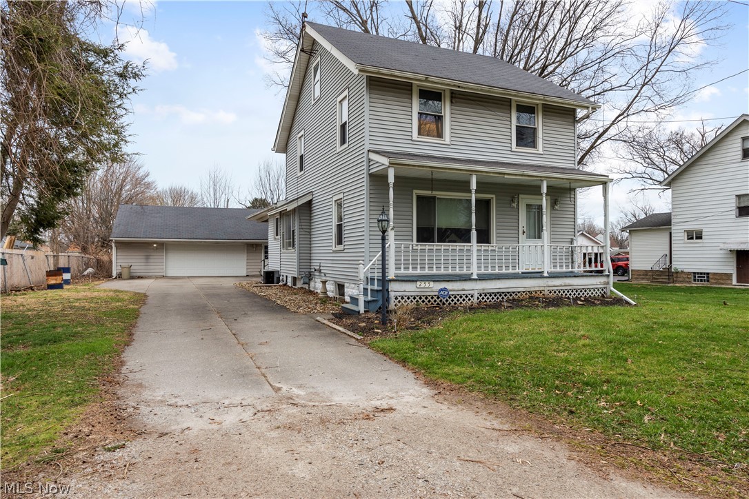 255 E 42nd Street Lorain OH 44052