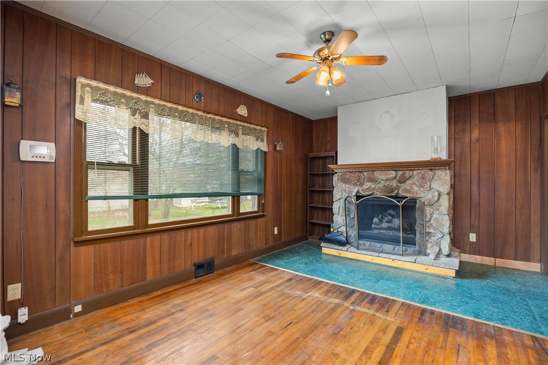 255 E 42nd Street Lorain OH 44052