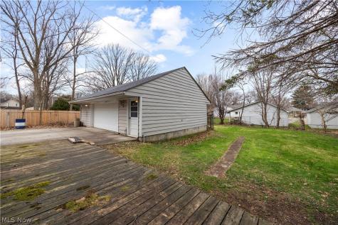 255 E 42nd Street Lorain OH 44052