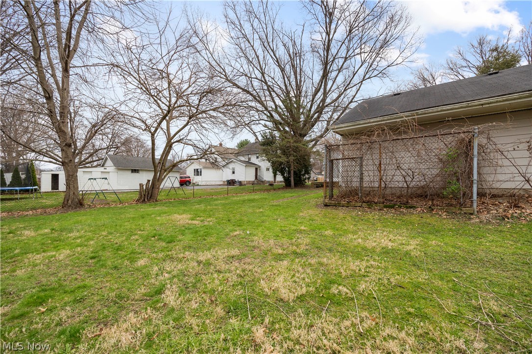 255 E 42nd Street Lorain OH 44052