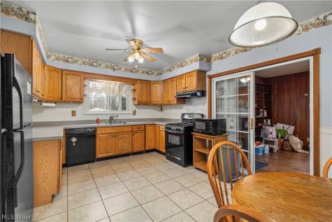 255 E 42nd Street Lorain OH 44052