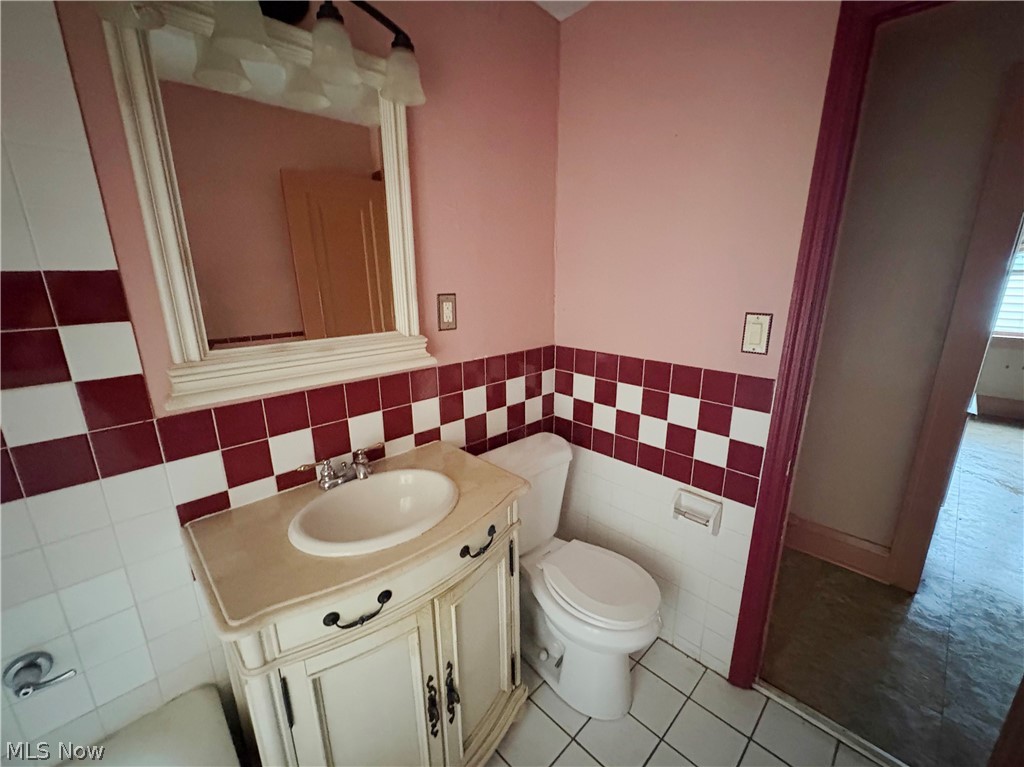 3767 E 146th Street Cleveland OH 44128