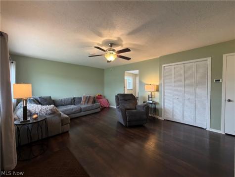 4219 Brockley Avenue Sheffield Lake OH 44054