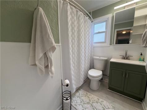 4219 Brockley Avenue Sheffield Lake OH 44054