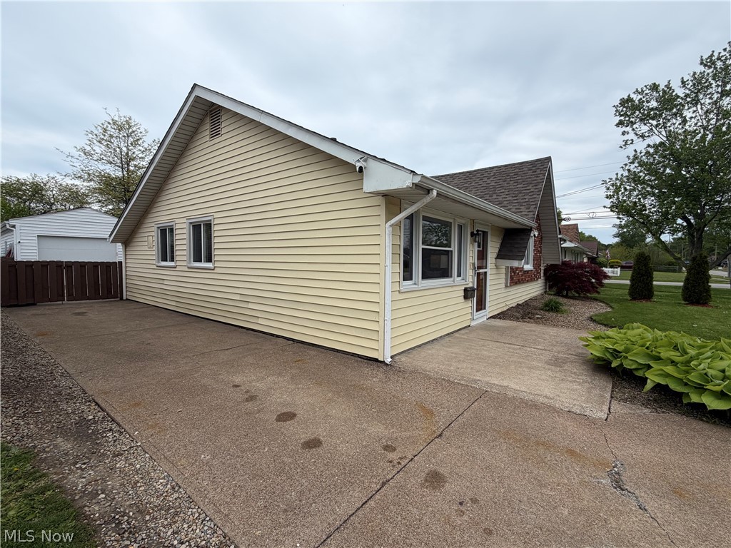 4219 Brockley Avenue Sheffield Lake OH 44054