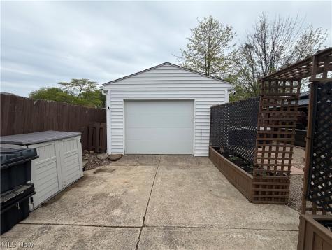 4219 Brockley Avenue Sheffield Lake OH 44054