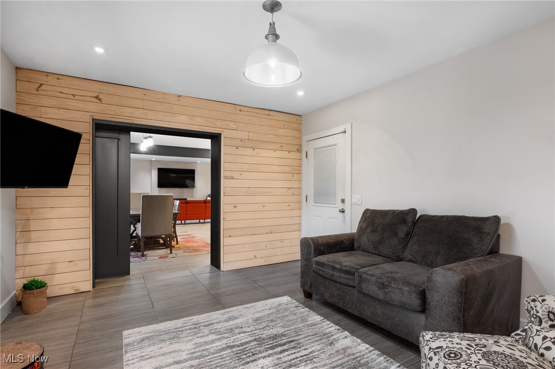 33331 Lake Road Avon Lake OH 44012