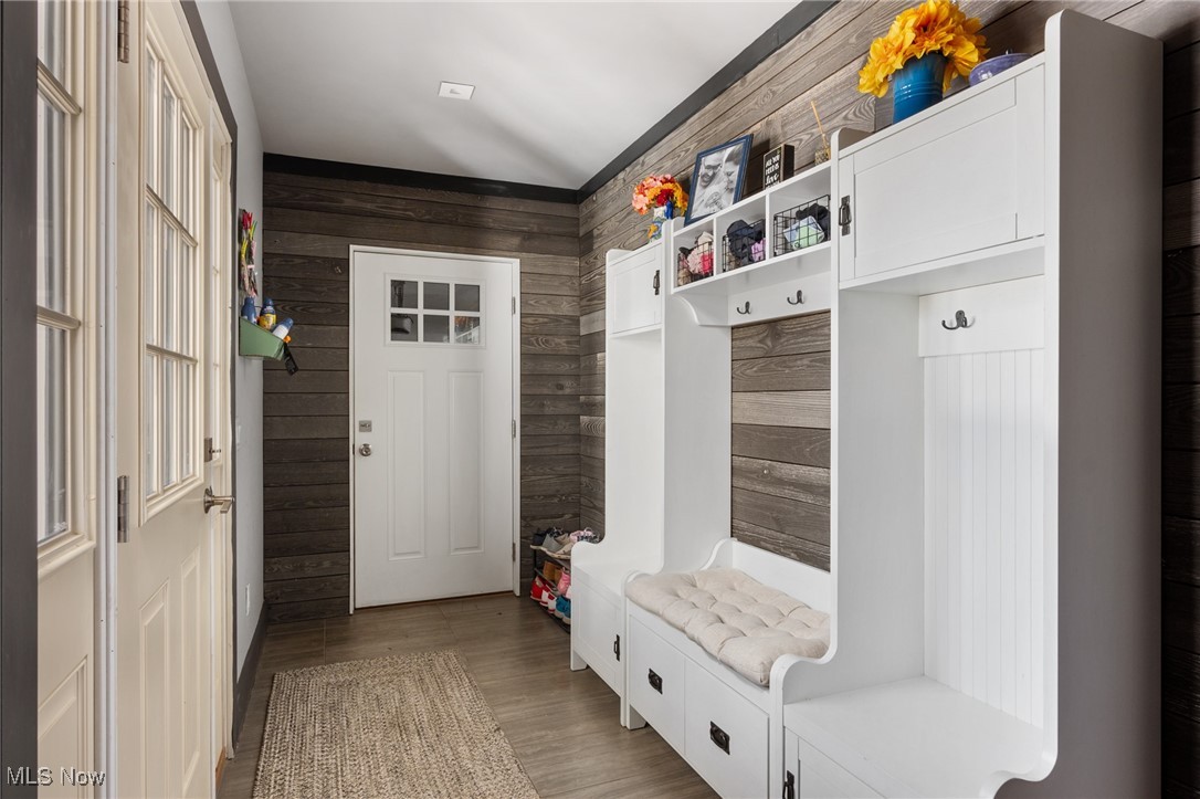 33331 Lake Road Avon Lake OH 44012