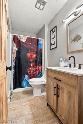 10060 Ridgewood Drive Twinsburg OH 44087