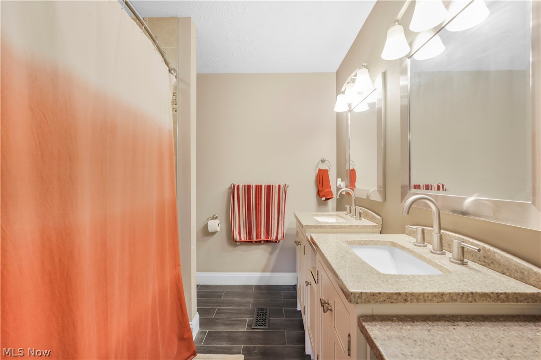 5060 Coleman Drive Akron OH 44319