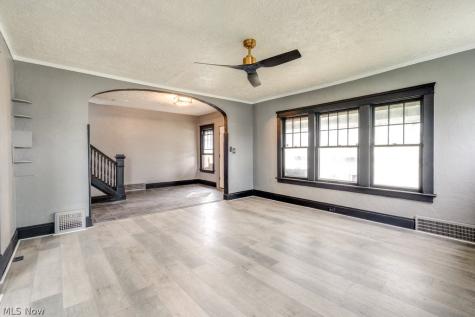 14726 Puritas Avenue Cleveland OH 44135