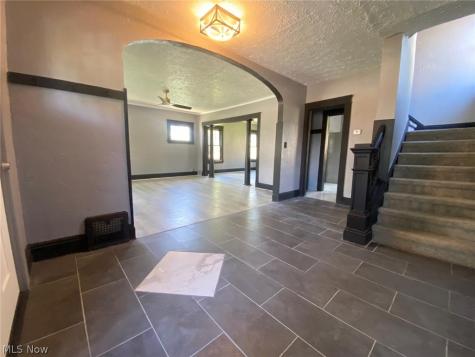 14726 Puritas Avenue Cleveland OH 44135