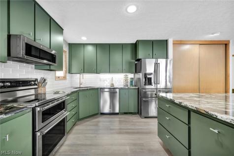 8672 Gatewood Drive North Ridgeville OH 44039