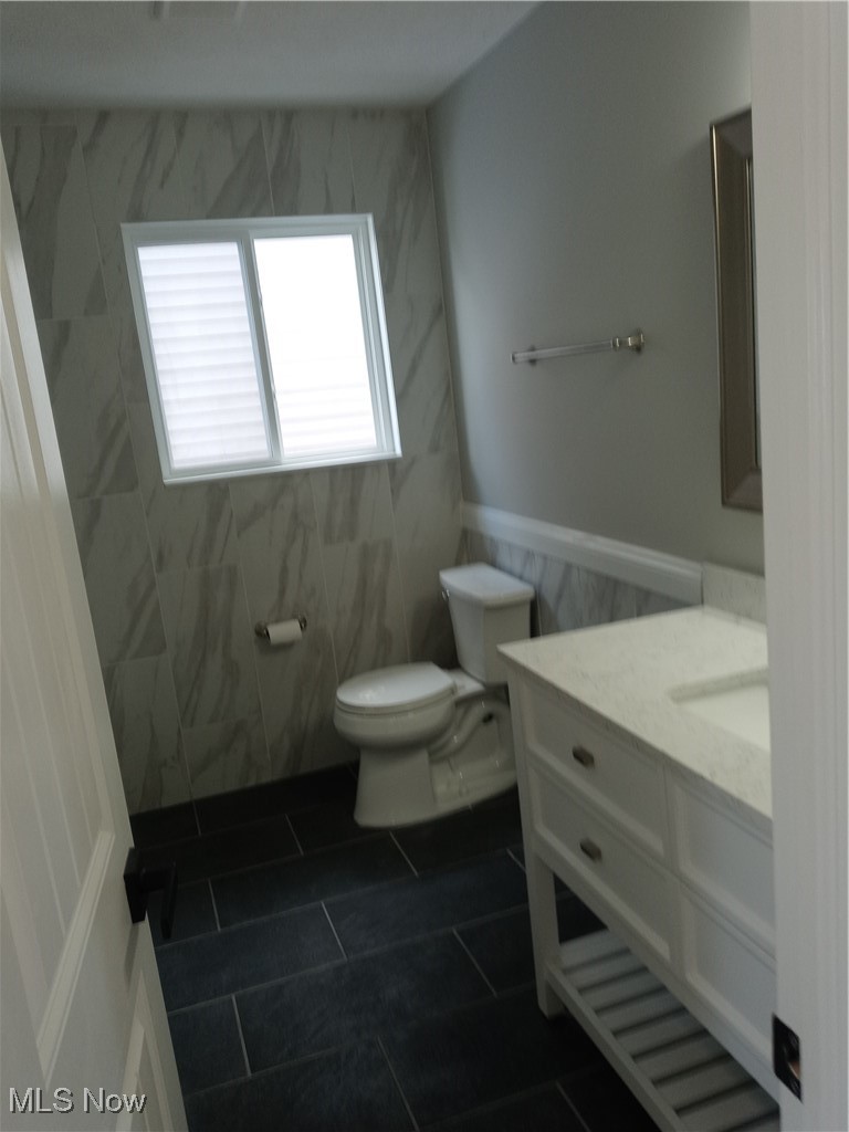 487 Parkside Drive Bay Village OH 44140