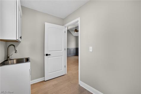 487 Parkside Drive Bay Village OH 44140
