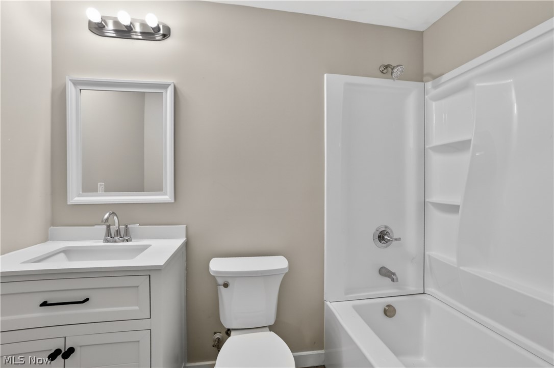 487 Parkside Drive Bay Village OH 44140