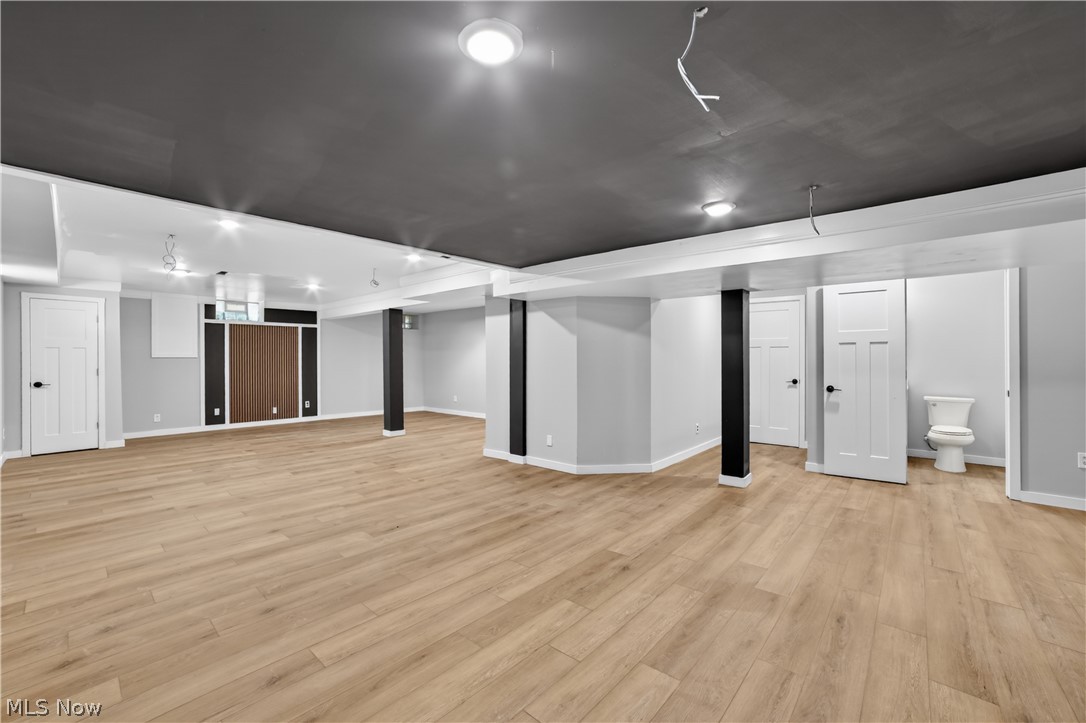 487 Parkside Drive Bay Village OH 44140