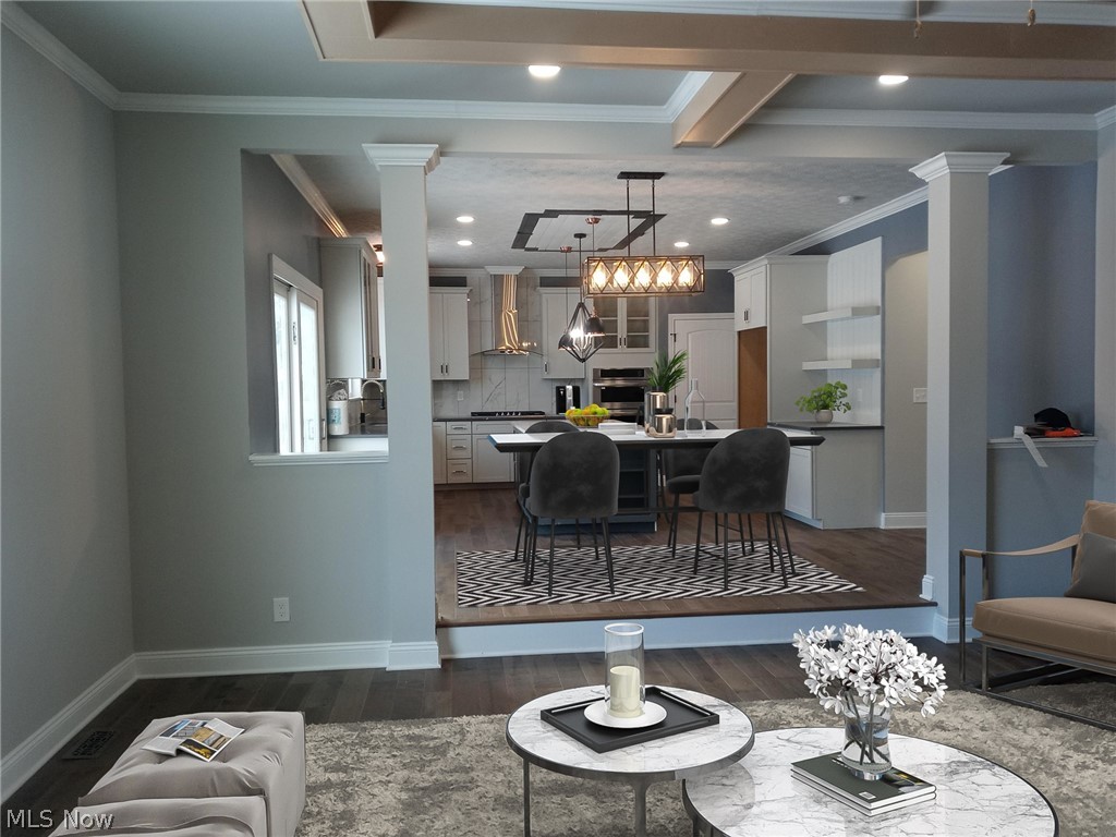 487 Parkside Drive Bay Village OH 44140