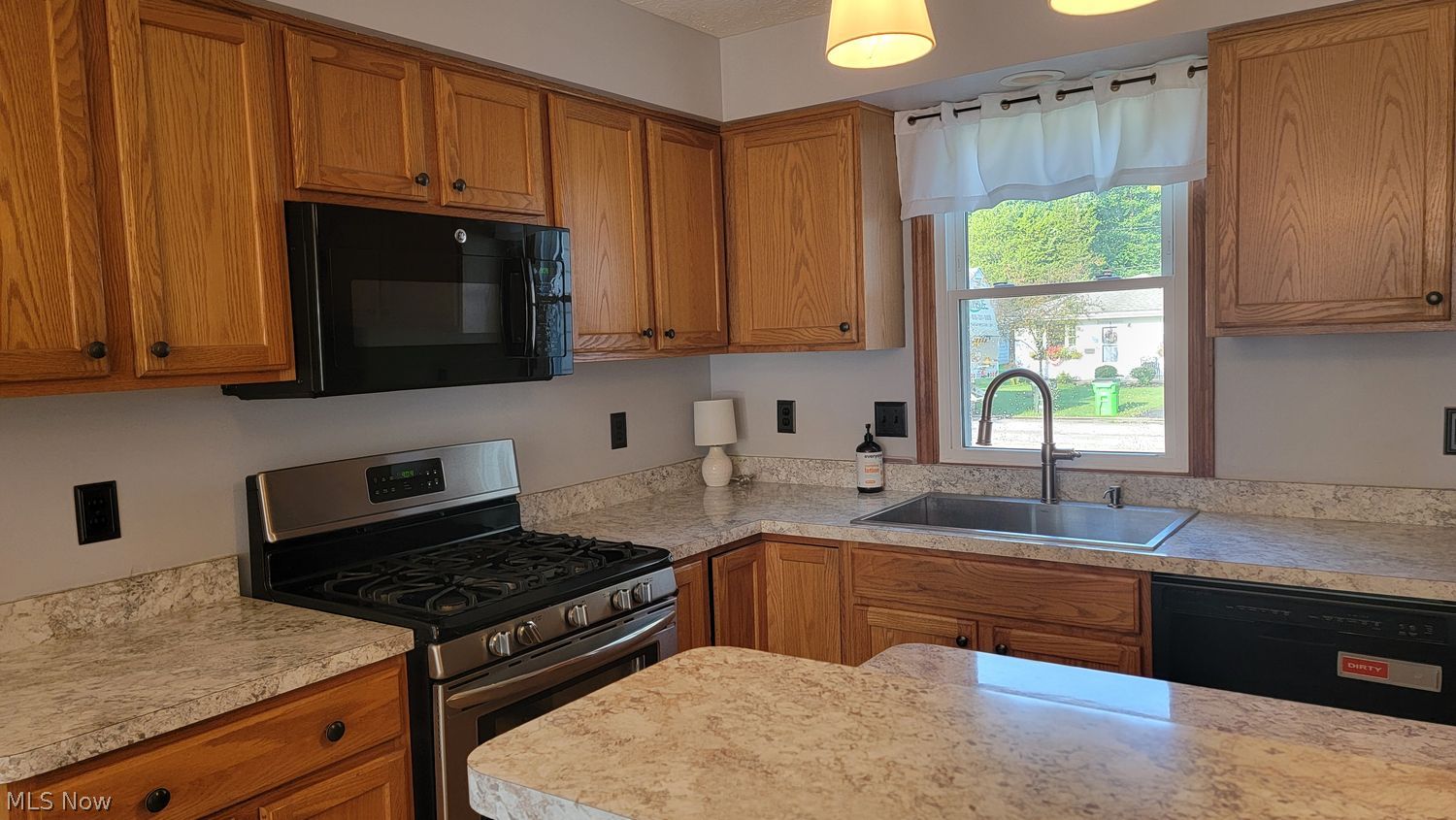 171 Fay Avenue Avon Lake OH 44012