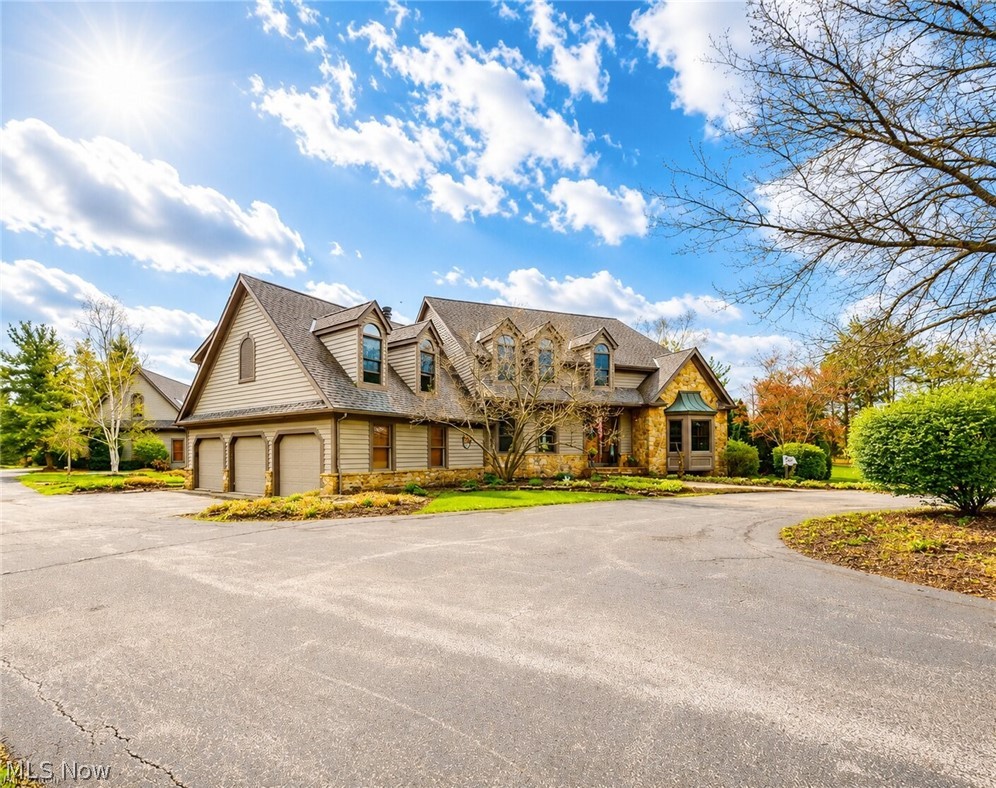 11205 Hampton Ridge Drive Chardon OH 44024