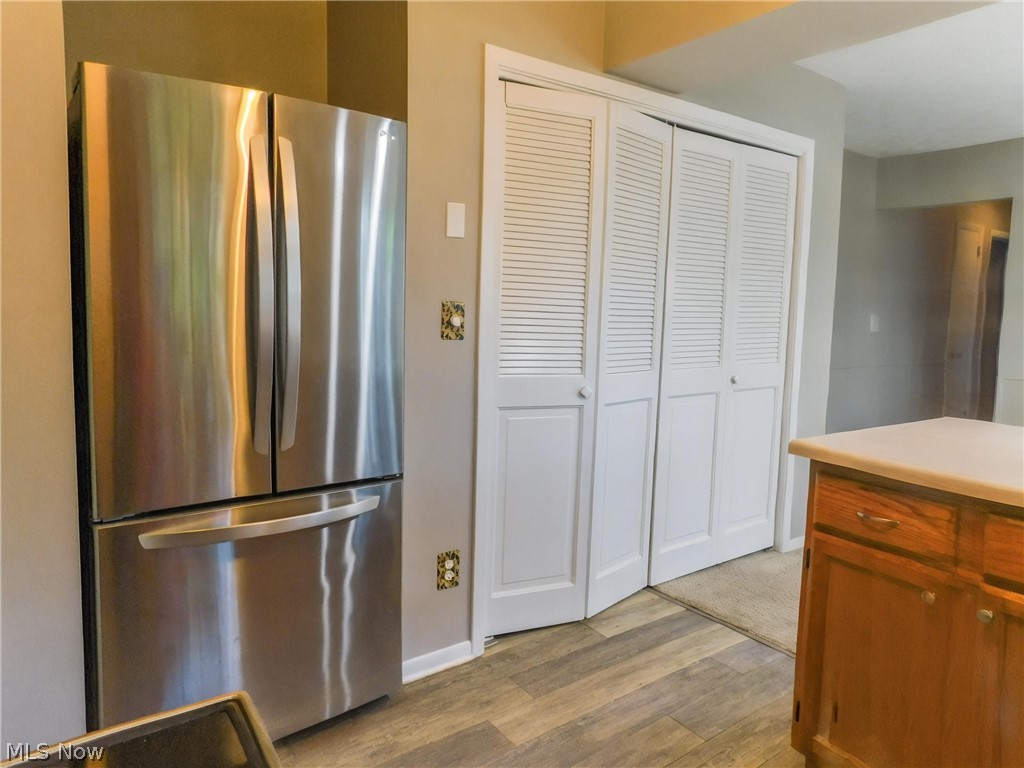 7386 Lake Road Madison OH 44057
