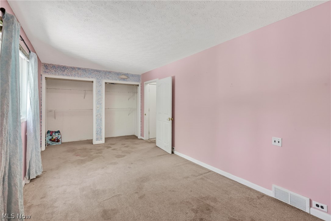 4745 W Lagoon Road West Farmington OH 44491