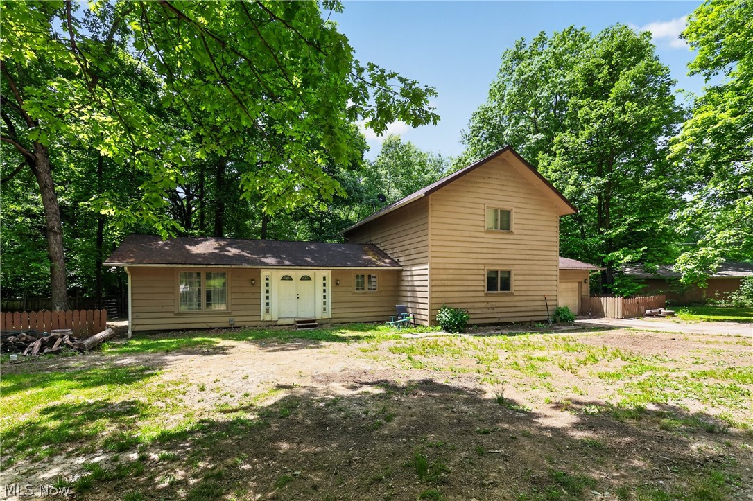 4745 W Lagoon Road West Farmington OH 44491